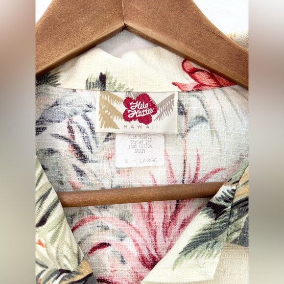 Vintage Hilo Hattie Woman’s Hawaiian Button Down Shirt - Picture 9 of 10